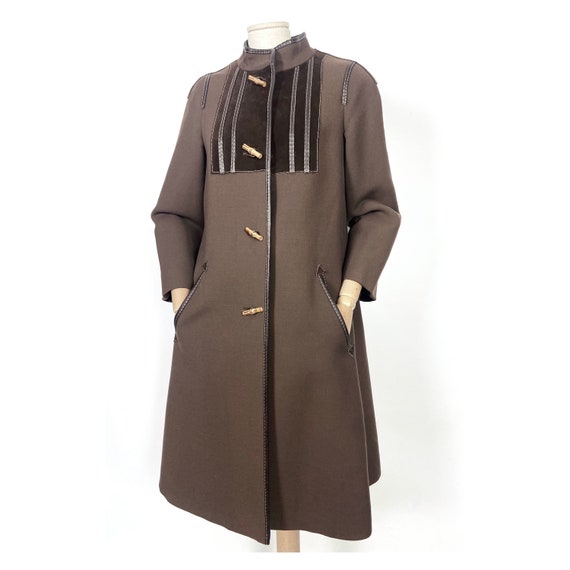 60s Vintage Luxury Coat by Baccarat for Simpson Picadilly. Brown 