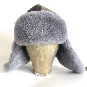 Czech Army Ushanka Winter Trapper Hat Fur Lined Soviet Military Style In New Unissued Condition Complete With Badge - Foto 8