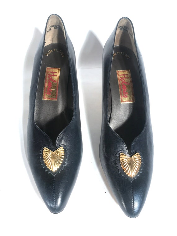 navy blue court heels