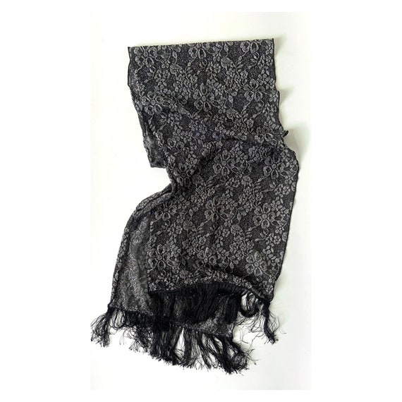 Vintage silver lurex lace scarf with black fringi… - image 5