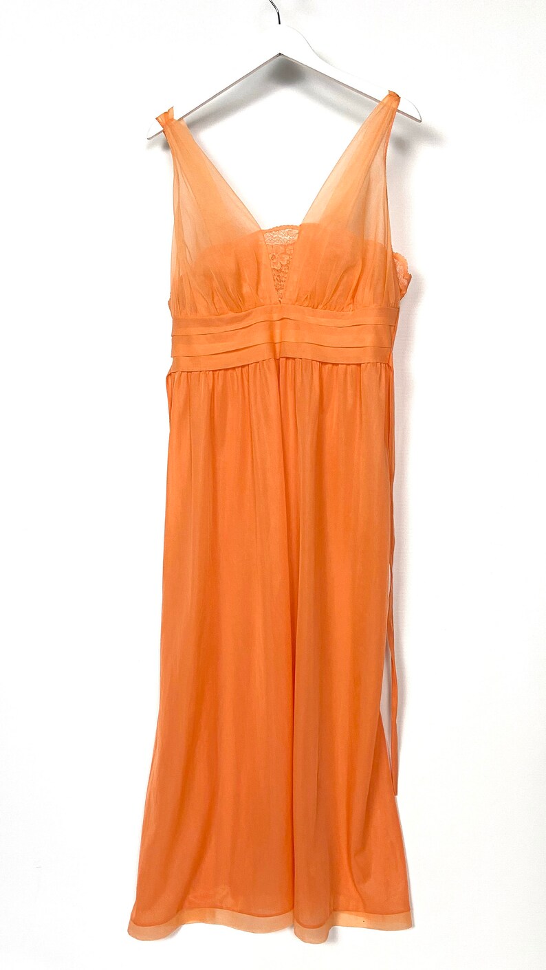 apple green dress for wedding