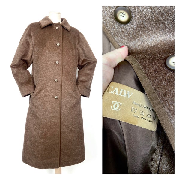 70s vintage brown alpaca lama overcoat by Havela. Classic vintage ladies coat. M 40DE 12UK