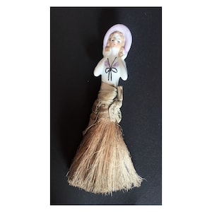 Vintage halb Porzellanpuppe halb Bürste made in Japan.  Kleiderbürste.