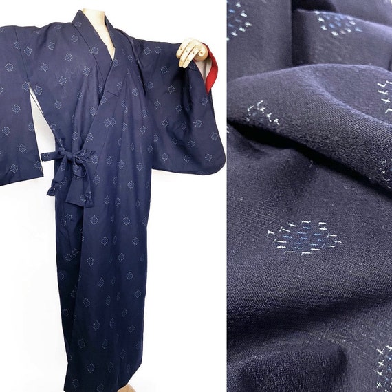 Navy blue vintage men’s kimono robe. Crepe silk ki