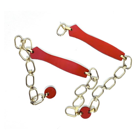 Vintage 60s/70s chain belt. Red leather and metal… - image 1