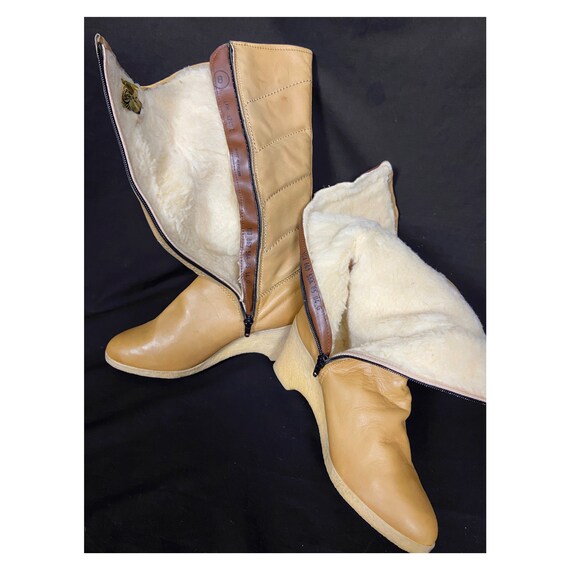 80s vintage tan leather retro boots with shearlin… - image 6