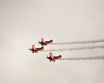 Bi-planes in Formation