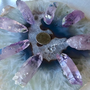 Seltener Fund* Wunderschöne Amethyst Punkte. Amethyst-Kristallspitzen für die Kristallheilung. Amethyst-Heilkristall für Crystal Grids.Gifts für sie