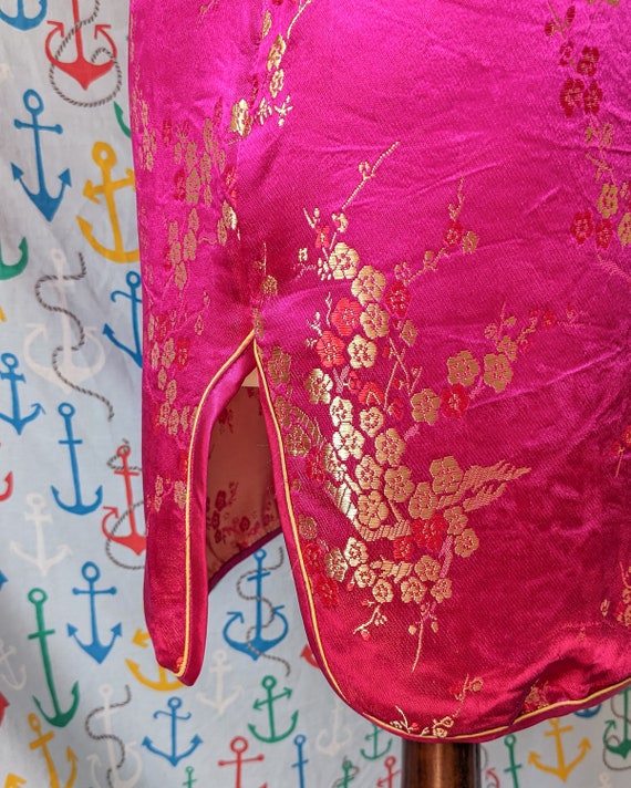 Vintage pink & gold embroidered Cheongsam orienta… - image 6