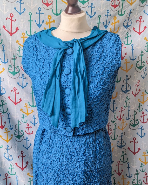 Vintage 50s/60s Demi-Dress blue crinkle dress wit… - image 6