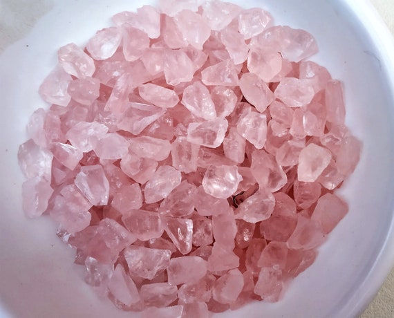 天然ローズクォーツ原石 50個 (6-8 MM) - Etsy 日本