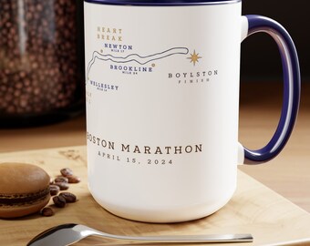 Tasse à café bicolore Carte du parcours du marathon de Boston, 15 oz