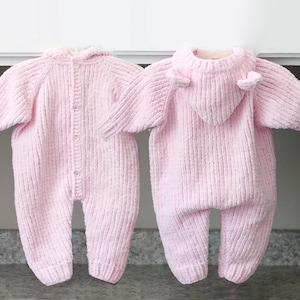 KNITTING PATTERN PDF, Newborn, 0-6 Months, Baby Jumpsuit, Chenille Chunky, Hooded One Piece Romper, Overall Leggings, English Instructions