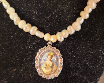 Marie Antoinette cameo freshwater pearl necklace