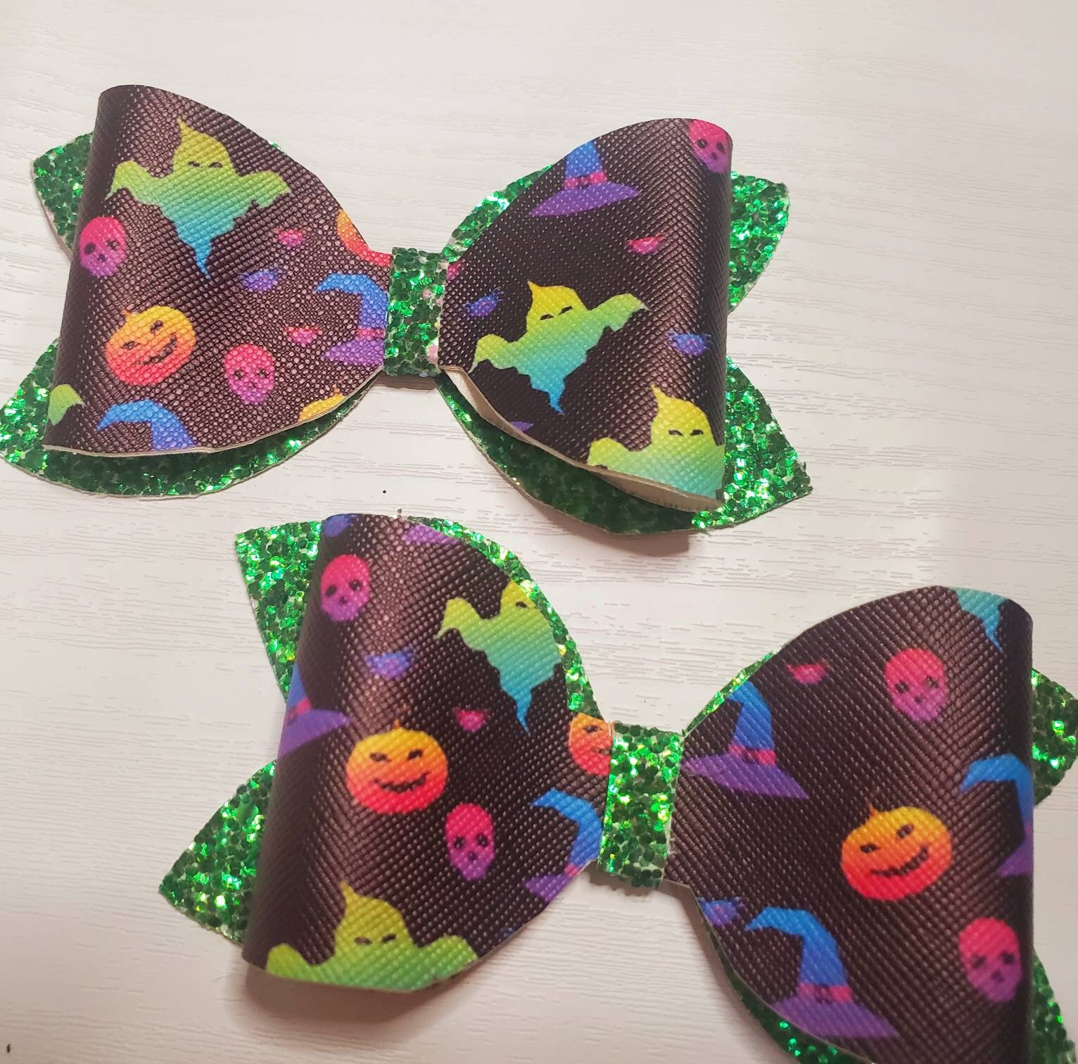Glitter Ghost Halloween Hair Bows, Faux Leather Clips (set 