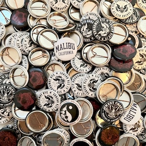 Random Assorted Brandy Melville Pins || Cute Buttons || Backpack Accessories || Aesthetic Pins || Pinback Buttons || Pin Pack Bundle || Cali
