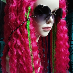 Extensões de dreadlocks cacheados rosa neon: cabelo sintético arco-íris
