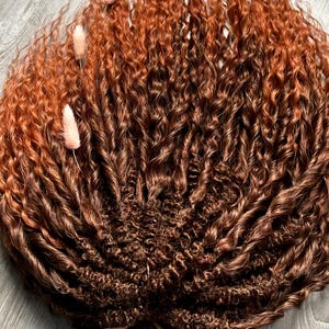 Handgemaakte vurige koperen golvende dolly-dreadlocks Unieke boho-stijl extensions DE/SE-set