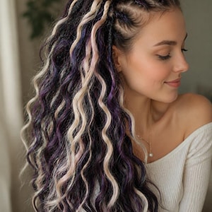 Extensions de dreadlocks synthétiques violet et blond mélangés - Tresse dans les cheveux