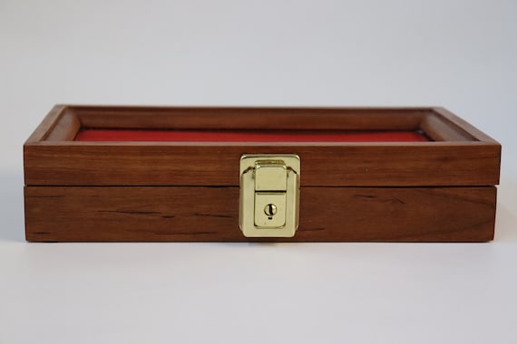 Southern Star Displays Cedar Wood Shadow Box – 9x16x2 Glass Top Case For Arrowheads, Coins, Knives