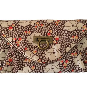Evening accessory clutch purse with vintage floral cotton fabric and antique brass closure | Australian Hand Made