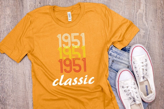 1951 anniversaire chemise Vintage anniversaire année classique anniversaire Vintage né T Shirt 67e anniversaire cadeau unisexe T Shirt 7 couleurs à choisir de 6e8e3e 1951 anniversaire chemise Vintage anniversaire année classique anniversaire Vintage né T Shirt 67e anniversaire cadeau unisexe T Shirt 7 couleurs à choisir de 6e8e3e