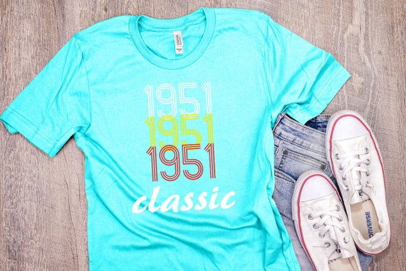 1951 anniversaire chemise Vintage anniversaire année classique anniversaire Vintage né T Shirt 67e anniversaire cadeau unisexe T Shirt 7 couleurs à choisir de 6e8e3e 1951 anniversaire chemise Vintage anniversaire année classique anniversaire Vintage né T Shirt 67e anniversaire cadeau unisexe T Shirt 7 couleurs à choisir de 6e8e3e