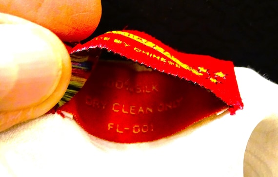 Shanghai Tang Silk Scarf - image 10