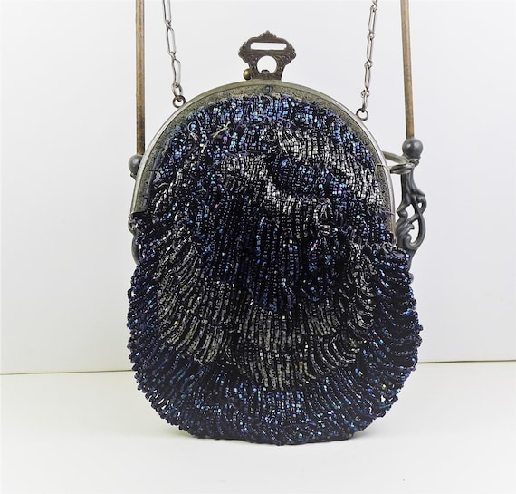 Flapper beaded purse