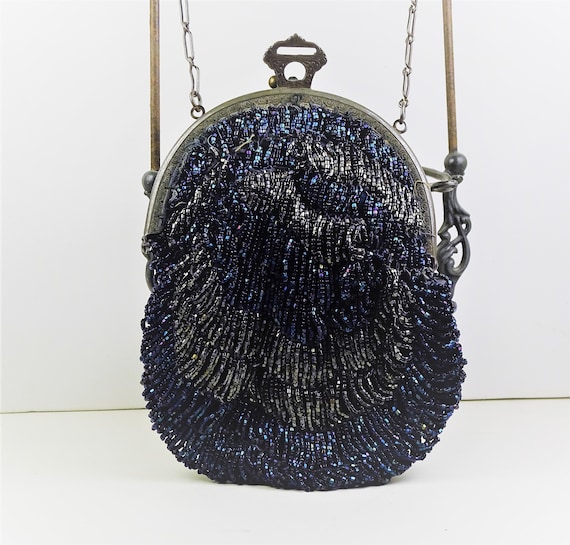 Flapper beaded purse - image 1