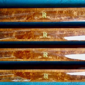 Decalcomanie fustellate, loghi per auto. Jaguar, Daimler, Rolls-Royce, Mini, Mercedes-Benz, MG England ecc.