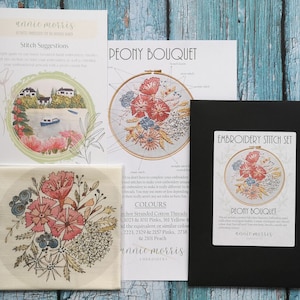 Embroidery Kit Floral Bouquet Hand Embroidery Floral Embroidery Kit floral  Embroidery Mothers Day Gift Handmade Gift Embroidery Kit 