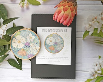 Cosmos Flowers Starter Embroidery Kit, Beginners Embroidery Kit, Easy Embroidery Kit, Pre-Printed Embroidery Kit