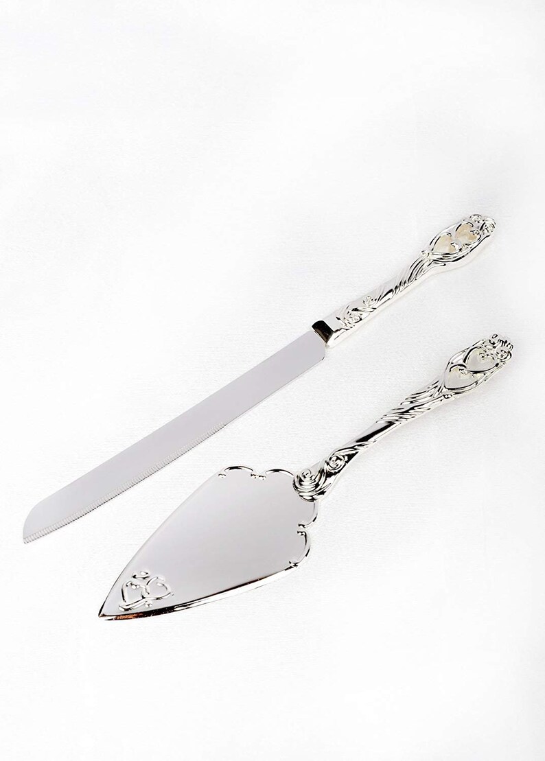 Unik Occasions Wedding Toasting Glasses and Cake Serving Set