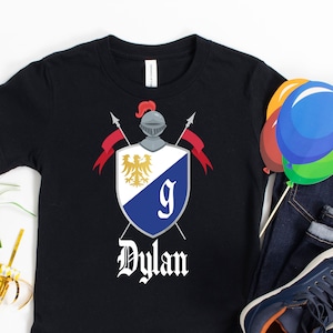Camiseta de caballero, fiesta de caballeros, cumpleaños medieval, camiseta de caballero para niño, caballero personalizado, camiseta de tercer cumpleaños, cuento de hadas, camiseta de dragón, casco