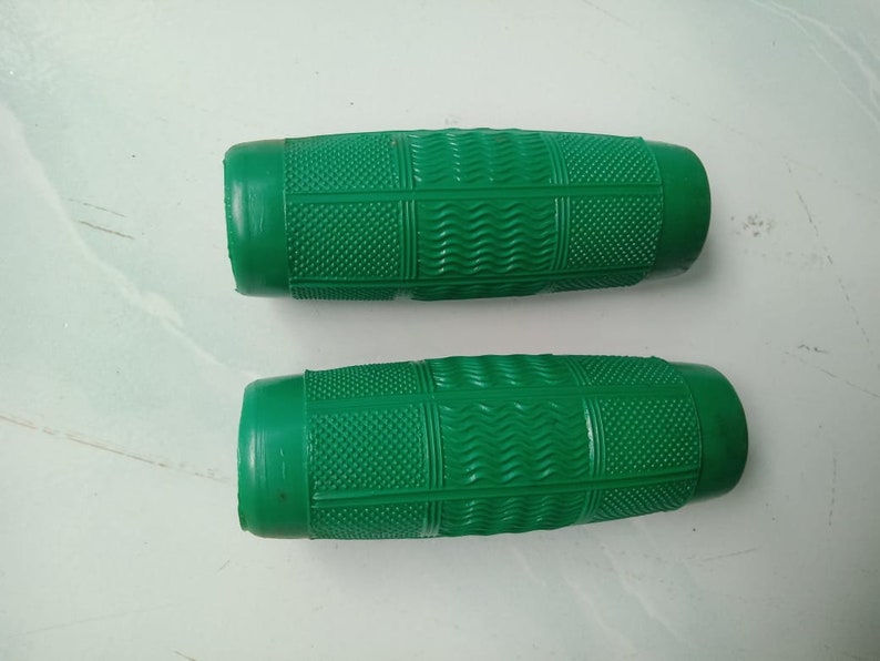 OGK Tricycle Handlebar Grips - Thumbnail 2