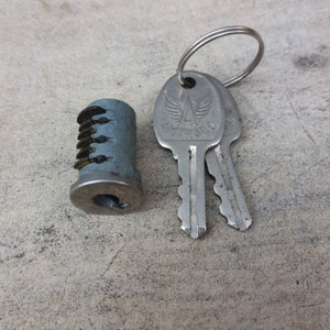 Only Main lock vintage fork bicycle lock AMTRACO for vintage bike NOS