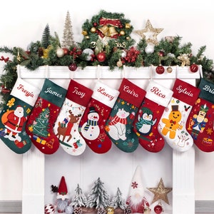 Personalized Christmas Stockings Luxury Velvet Stocking Embroidered Stocking for Holiday Applique Stocking with Name for Family Decoration