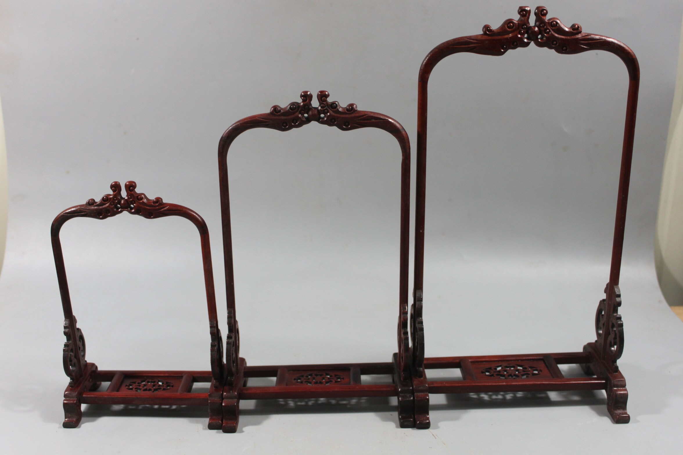Set of Three Size Rosewood Dragon Carvings Table Ornament Shelf M239