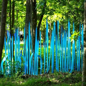 Hand Blown Art Glass Spear Sculpture for Outdoor Garden Lawn Yard Decoration