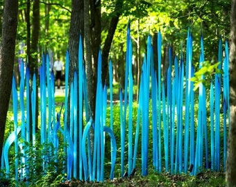 Hand Blown Art Glass Spear Sculpture for Outdoor Garden Lawn Yard Decoration