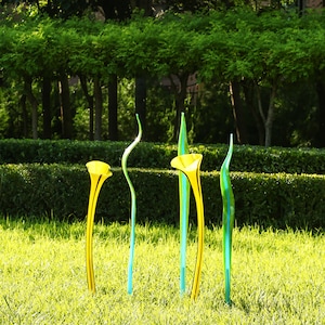 Große Kunst-Blumen-Skulptur aus mundgeblasenem Glas für botanische Gartendekoration