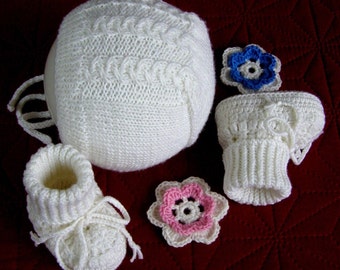 Baby bonnet ant booties set 0-3 months pure merino wool white hand crocheted and knitted hat, shoes, gift for boy, girl