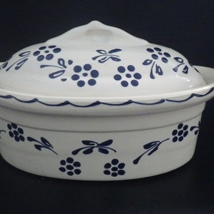 Vintage Stoneware covered casserole vegetable dish Oval covered dish Blue White