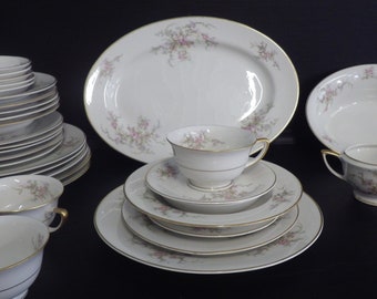 Vintage Baker Hart Stuart Tulip Dinner Plate Set - Made in Japan