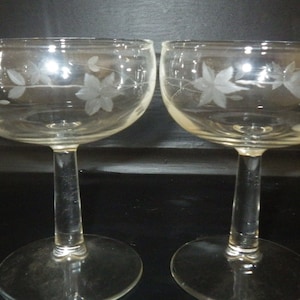Vintage Champagne Tall Sherbet glasses Starflower Stem #190 by JAVIT 2 5 oz EUC