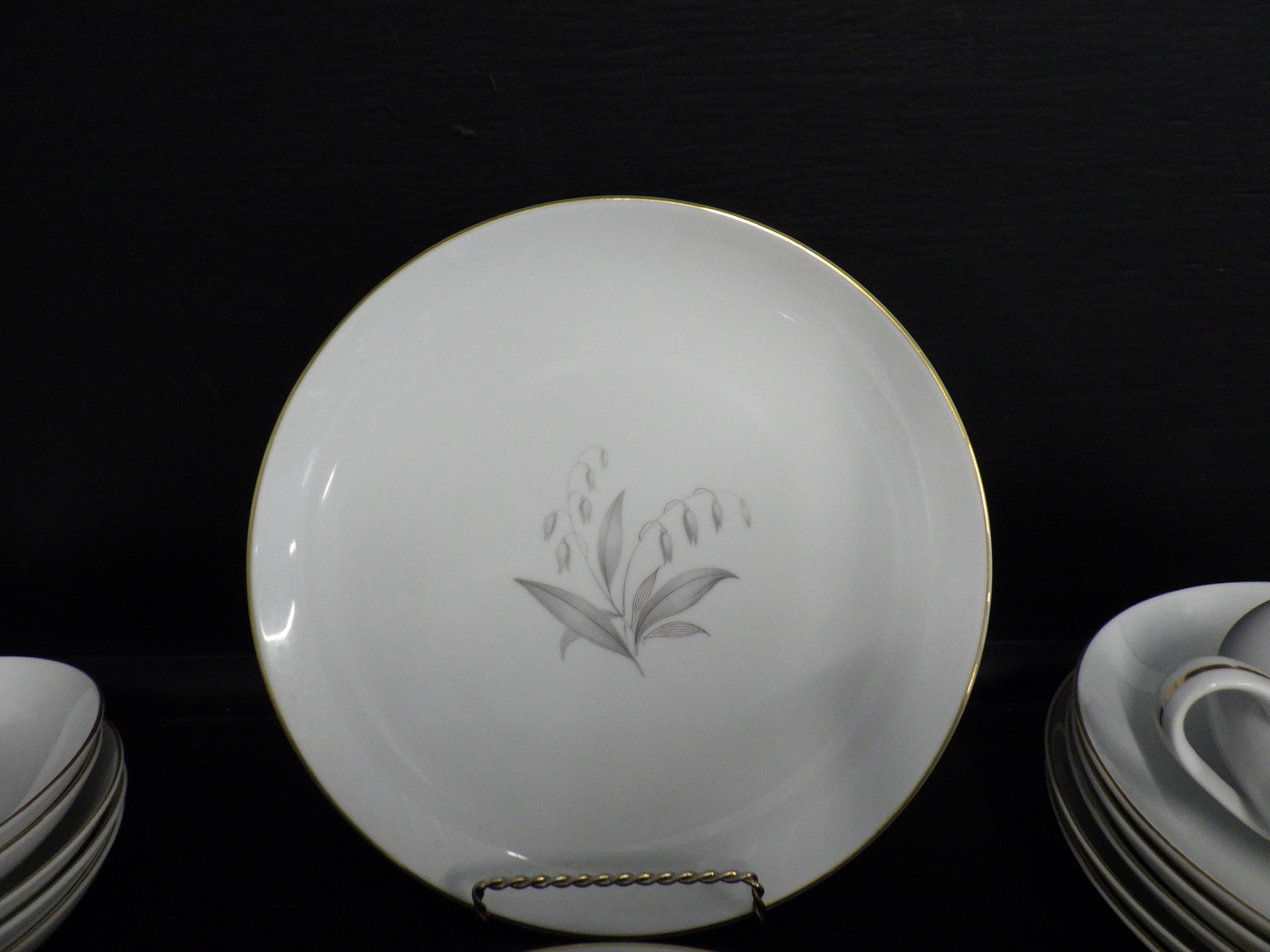 Kaysons Fine China Dinnerware Golden Rhapsody Ser/6 40 Pieces Ca 