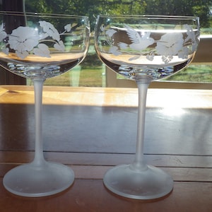 Avon Kolibri Champagner-Gläser Untertassen Hochzeit Toast Gläser 2 11oz Franc