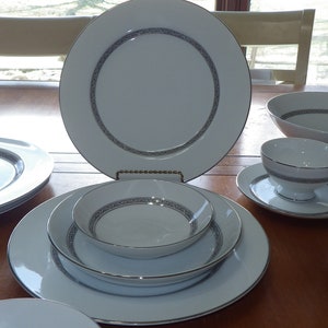 Mikasa China Dinnerware Set Manor House pattern service 4 Platinum scroll band