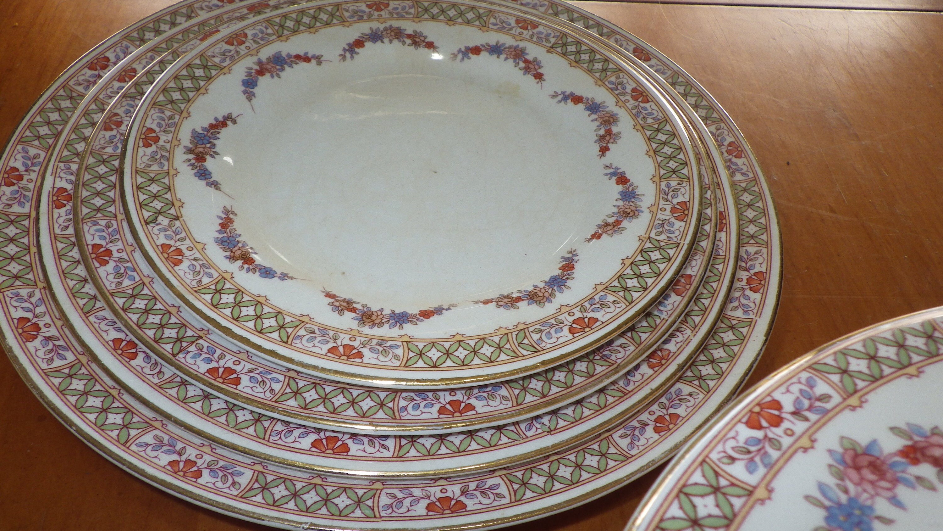 ② Énorme lot vaisselle porcelaine ancienne année 1970/1980 — Antiquités